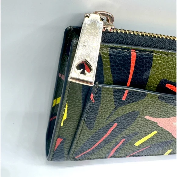 Kate Spade Long Wallet - Picture 6 of 11